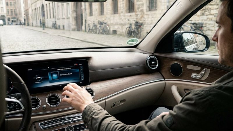 Is Mercedes me connect gratis?